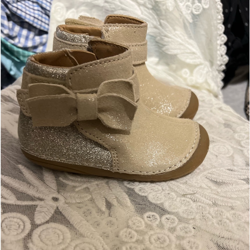 Stride Rite Boots girls size 6
